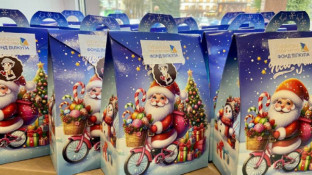 У Кривому Розі понад 400 дітей з особливими потребами переглянули виставу «Магія Різдва»9