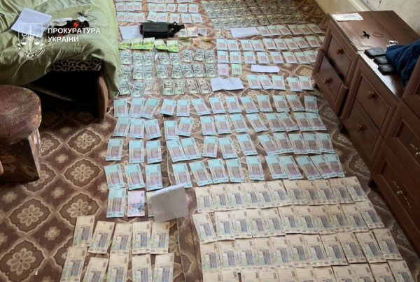 У Кривому Розі продавали гуманітарні авто, призначені для ЗСУ: подробиці5