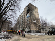 У Кривому Розі триває ліквідація наслідків удару безпілотниками по Тернівському району3