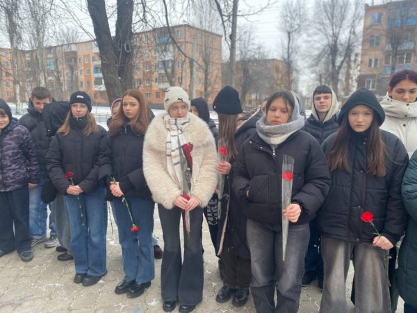 У Кривому Розі відкрили меморіал на честь полеглого Захисника Едуарда Чуприни5