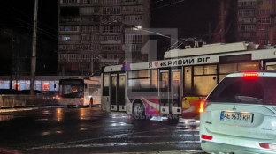 У місті зупинився електротранспорт: близько 70 тролейбусів без живлення0