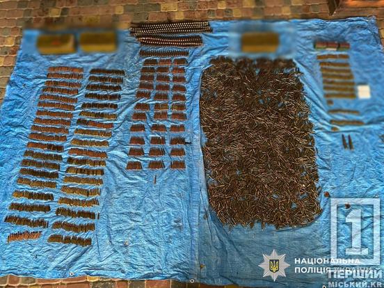 Уявили себе збройовими баронами: мешканці Дніпропетровщини були причетні до торгівлі по Україні2