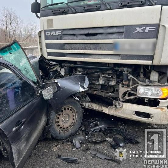 Від лобового зіткнення загинула жінка: мешканець Дніпропетровщини потрапив у жорстку ДТП у Чугуєві1