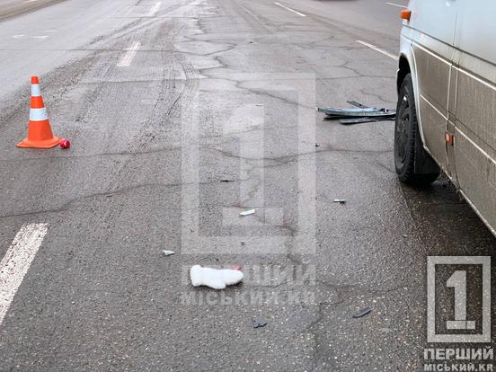 Від удару зім’яло капот і розбилося лобове: неподалік «Піонеру» містянку збила маршрутка5