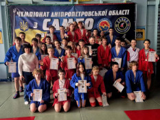 Залізні захвати і незламний характер: у Кривому Розі самбісти відкрили спортивний рік чемпіонатом міста2