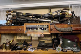 Зберігав у своїй оселі цілий арсенал зброї та боєприпасів: поліція Криворіжжя викрила зловмисника3