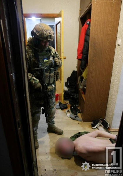 Збирався підірвати квартиру: у Дніпрі жінку взяв у заручники рідний син2