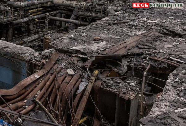 Цех Криворізької ТЕЦ після ракетного удару у квітні 2025 року