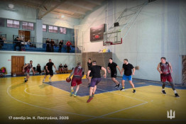 Бійці 17-ї ОВМБр вшанували пам’ять про полеглого бойового товариша на міських змаганнях із баскетболу2