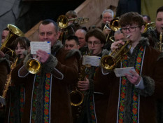 Чотири роки незламності. У Кривому Розі відбулася загальноміська культурно-мистецька акція «4 РОКИ. 1462 ДЕНЬ. 35064 ГОДИНИ»3