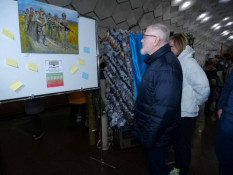 Чотири роки незламності. У Кривому Розі відбулася загальноміська культурно-мистецька акція «4 РОКИ. 1462 ДЕНЬ. 35064 ГОДИНИ»5