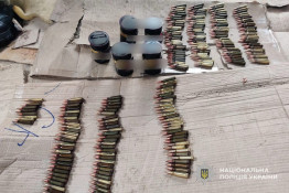 Гранати, понад 200 патронів і наркотики: у Кривому Розі затримали 26-річного чоловіка0