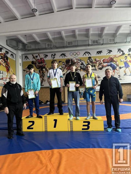 Холодна голова, характер і віра в результат: криворізькі борці з ДЮСШ №2 взяли оберемок медалей на обласній першості1