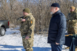 Кривий Ріг передав 60-й бригаді вже 93-й автомобіль з початку війни2