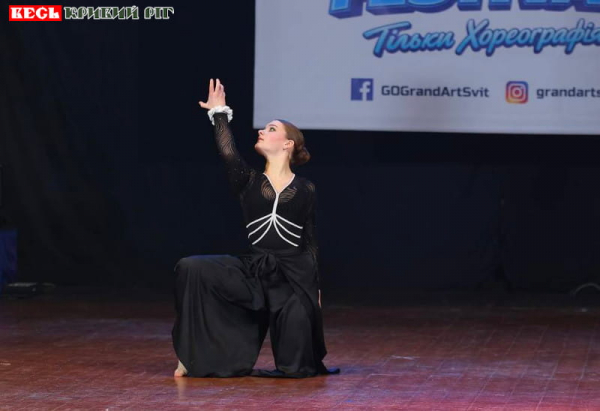 Виступ криворізької школярки Софії Тертишної на Motion Art Festival