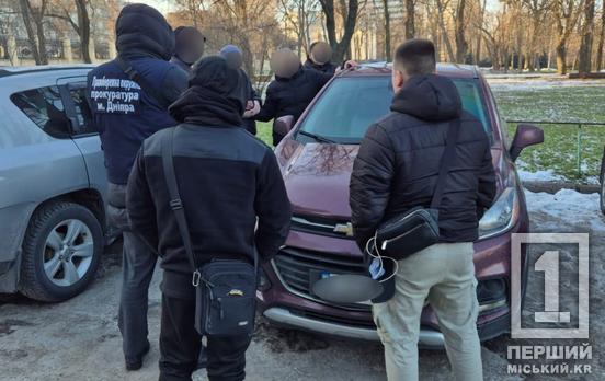 Мертві душі на критичних підприємствах та брехливі діагнози: на Дніпропетровщині посадовець займався тіньовим бронюванням