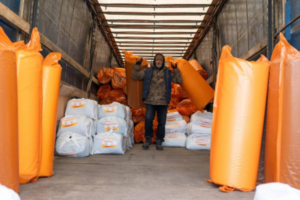 На тлі морозів та ворожих обстрілів: прифронтова громада Криворіжжя отримала важливу зимову допомогу1