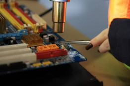 О. Вілкул: Для навчання молоді сучасним технологіям та перекваліфікації, у тому числі ветеранів та ВПО, у Кривому Розі відкрито навчальний центр для електриків2