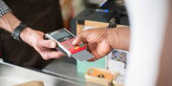 Підприємців попередили про штрафи за відмову приймати безготівкові платежі0