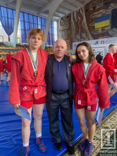 Самбістки з Кривого Рогу здобули «золото» та «срібло» на Чемпіонаті України3