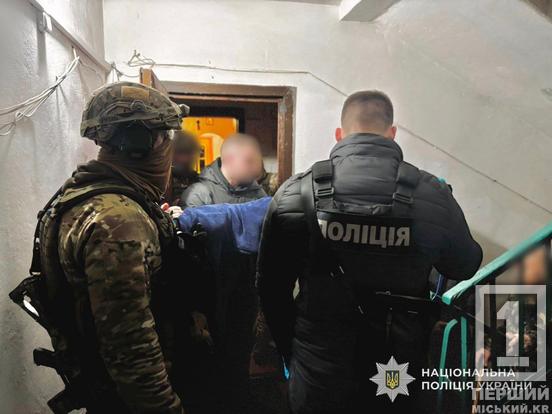 Стрілянина біля супермаркету на Дніпропетровщині: військовий вбив охоронця та поранив іншого1