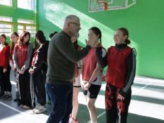 У Кривому Розі розпочався ІІІ міський етап змагань «Пліч-о-пліч. Всеукраїнські шкільні ліги»4