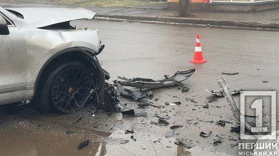 У районі Ластівки позашляховик протаранив вантажівку2