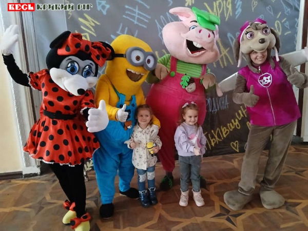 Театр ляльок працює в ПК Мистецький в Кривому Розі