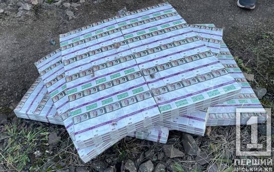 З Кривого Рогу до Словаччини під шаром руди намагалися вивезти контрабандні сигарети1