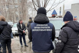За 7 тисяч доларів обіцяв “вирішити питання” з ВЛК: на Дніпропетровщині викрили адвоката0