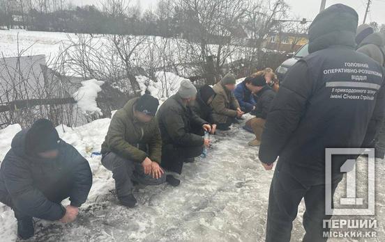 Жителі Дніпропетровщини з групою «клієнтів» виклали по 10 тис дол за невдалу спробу: прикордонники викрили канал незаконного виїзду за кордон