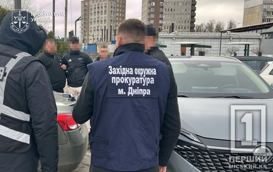 «Білий квиток» за ціною іномарки: у Дніпрі затримали ділка, який торгував довідками ВЛК