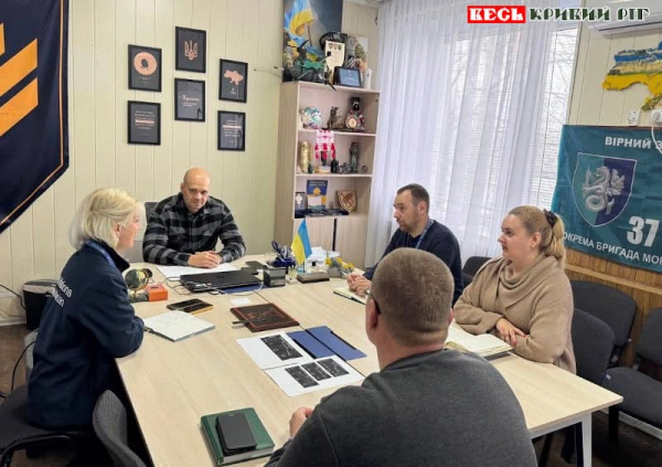 Представники OCHA Ukraine з головою Зеленодольська Криворізького р-ну