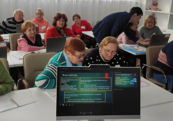 Клуб активного довголіття - фото сайт виконкому Криворізької міськради