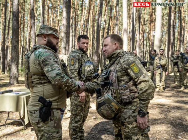 Нагородження дронщиків підрозділу Регбісти 129 Криворізької ОВМБр