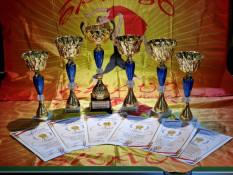 Криворізький ансамбль «Браво» здобув Гран-прі на міжнародному фестивалі в Парижі