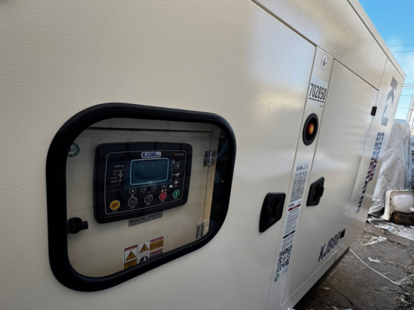 Крок до енергонезалежності: благодійники передали потужні генератори громаді Криворіжжя1