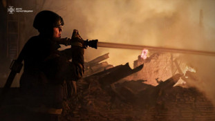 На Чернігівщині рятувальники дістали з-під завалів кошеня після атаки дрона0