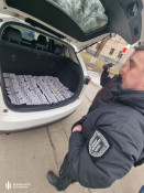 На Дніпропетровщині колишня військовослужбовиця обіцяла чоловіку допомогти уникнути мобілізації за 20 тисяч доларів1