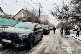 На Дніпропетровщині викрили схему перепродажу викрадених автозапчастин: серед причетних до злочину—криворіжець