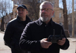 О. Вілкул: Продовжуємо відновлювати пошкоджені ворогом оселі криворіжців. Зараз тривають роботи по 204 будинках, які постраждали у грудні 2025 та початку 2026 років3