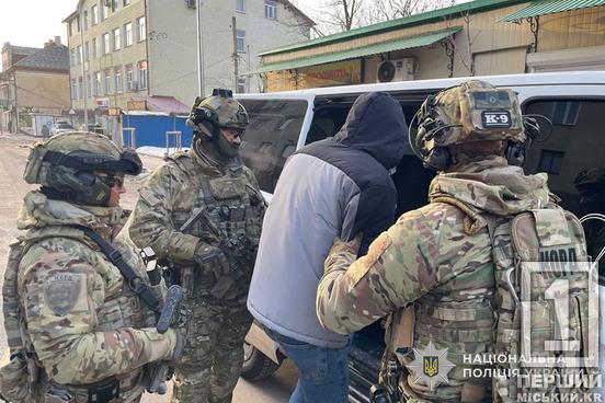 Підпільне виробництво у Кривому Розі: як мільйонний бізнес на вейпах «погорів» через одну школярку3