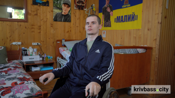 Після тяжкого поранення під Бахмутом: захисник із Кривого Рогу проходить реабілітацію за підтримки Фонду Ріната Ахметова