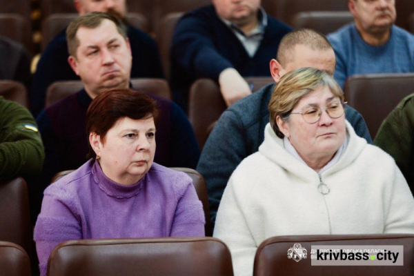 Ремонт доріг, енергетика і підтримка військових: які проблеми обговорили у громадах Криворіжжя2