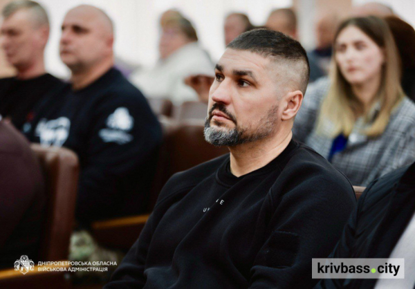 Ремонт доріг, енергетика і підтримка військових: які проблеми обговорили у громадах Криворіжжя3