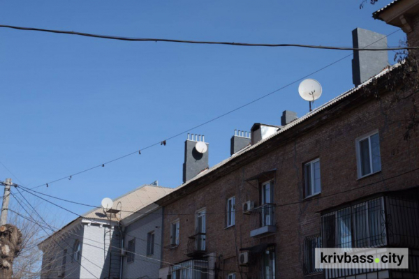 Сотні пошкоджених будинків: як відновлюють житло криворіжців після обстрілів3