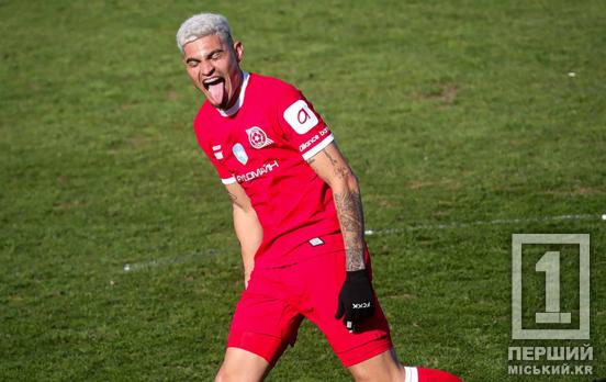 Три забиті м’ячі і нова сходинка у таблиці: «Кривбас» переграв луганську «Зорю»