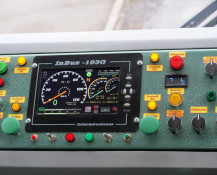 У Кривому Розі ще один трамвай після капітального ремонту вийшов на лінію - це на 99% нова машина, зроблена криворізькими майстрами2