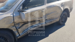 У Кривому Розі в районі ПівдГЗК зіткнулися два автомобілі3