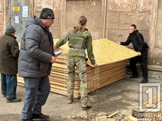 Удар «шахеда» по дев'ятиповерхівці та пошкоджені будинки: наслідки нічної атаки на Кривий Ріг5